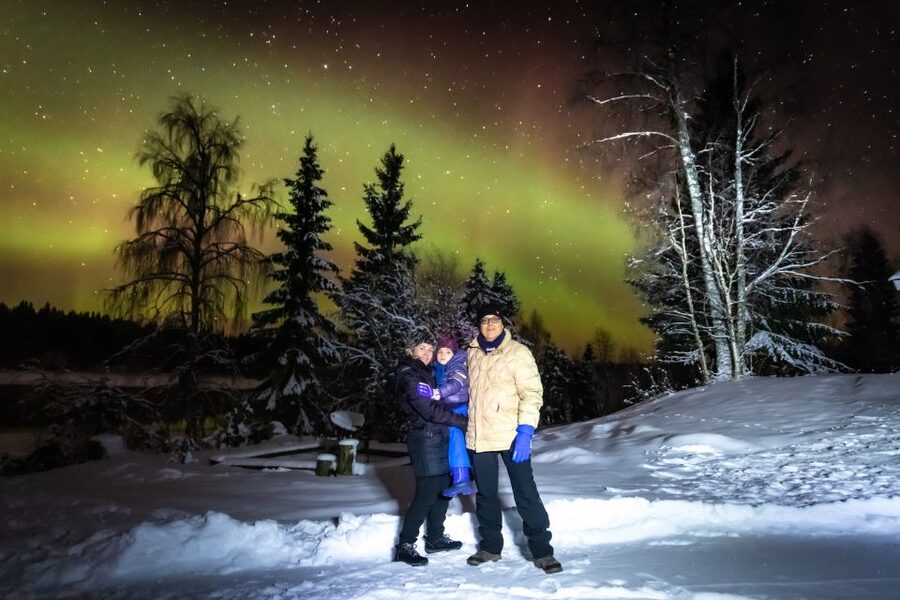 Rovaniemi: Guided Northern Lights Tour - What the two-hour evening usually feels like