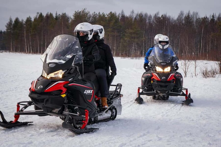 Rovaniemi: Guided Wilderness Snowmobile Safari & Barbeque - Two loops make sharing a snowmobile worthwhile
