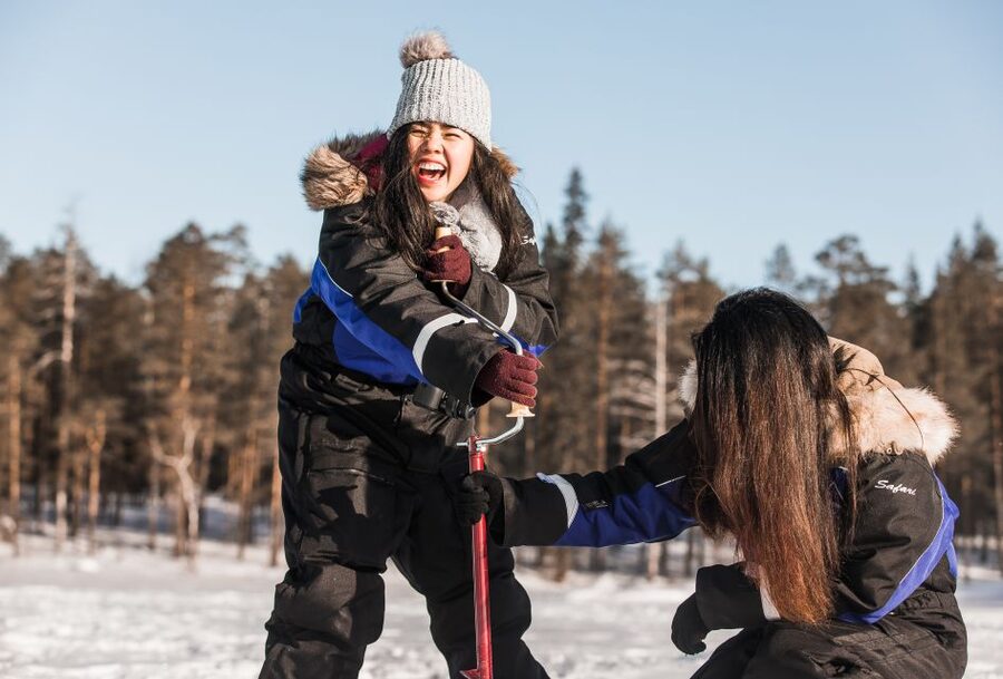 Rovaniemi: Ice Fishing Experience - The Teepee Fire and the Best Part of the Meal