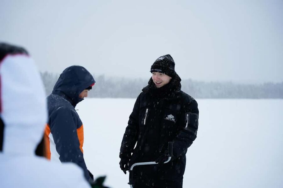 Rovaniemi: Ice Fishing Small Group Tour & Barbeque - What the $112 price includes