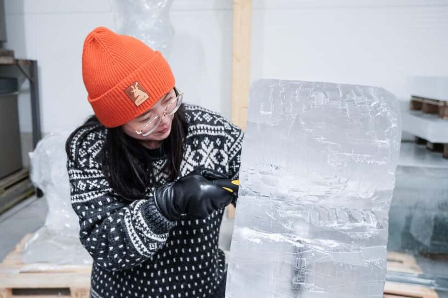 Rovaniemi: Ice sculpting experience - Why the Arctic SnowHotel makes a strong half-day outing