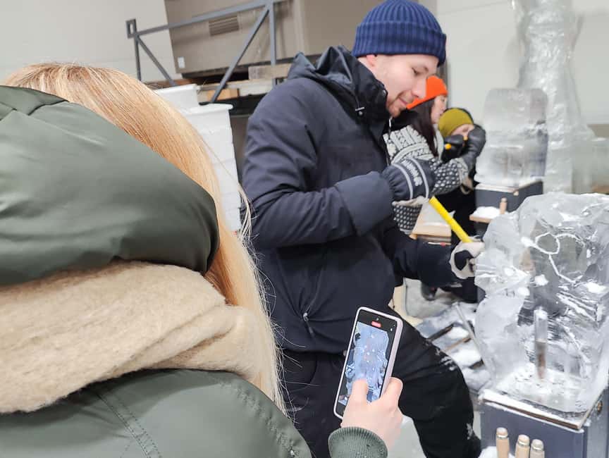 Rovaniemi: Ice sculpting experience - Timing, cold, and what to bring
