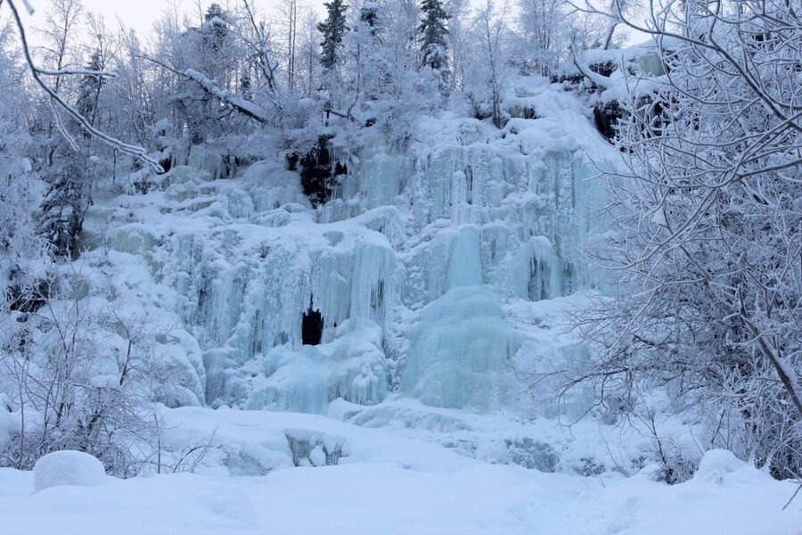 Rovaniemi: Korouoma Canyon Frozen Waterfalls Guided Hike - Entering Korouoma Canyon on foot