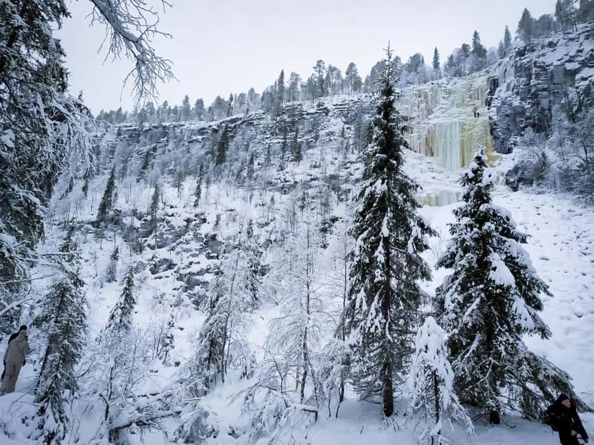 Rovaniemi: Korouoma Canyon & Frozen Waterfalls Tour with BBQ - Winter clothing and physical demands