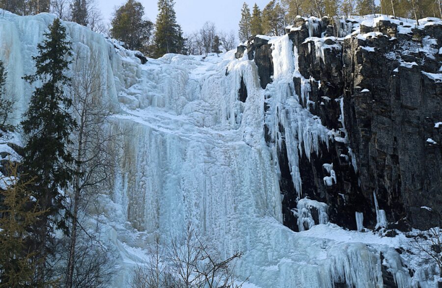 Rovaniemi: Korouoma Frozen Waterfalls Hike & Hot BBQ Lunch - Key points to know before booking