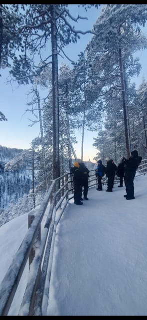 Rovaniemi: Korouoma Frozen Waterfalls Hike & Hot BBQ Lunch - Four hours among ice walls and frozen falls