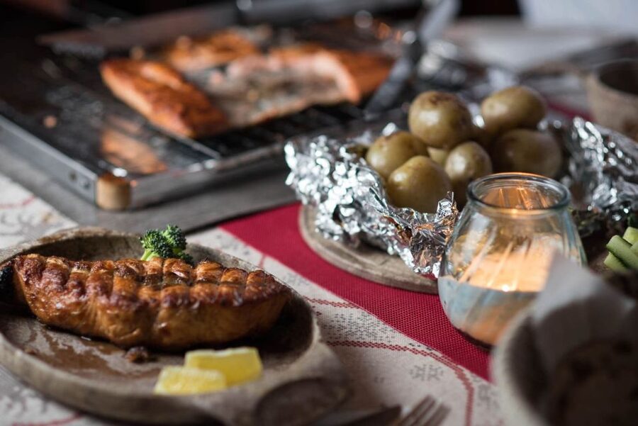 Rovaniemi: Lappish Evening Experience with Dinner - From Rovaniemi to a quiet Arctic lake
