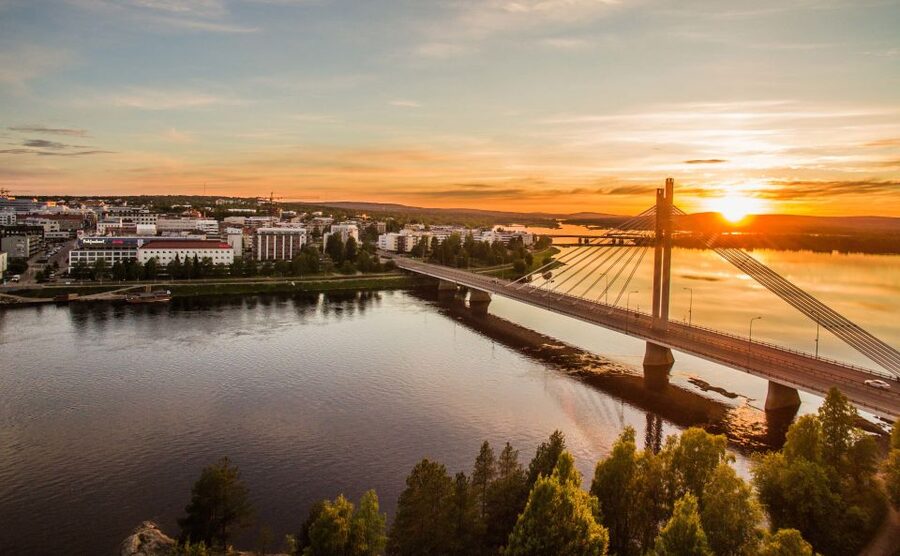 Rovaniemi: Midnight Sun Photography Tour - Timing, sleep, and the real meaning of midnight