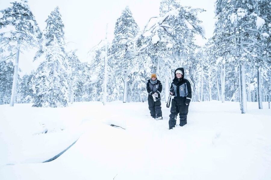 Rovaniemi: Nordic Forest Wilderness Adventure - Crossing the wild river