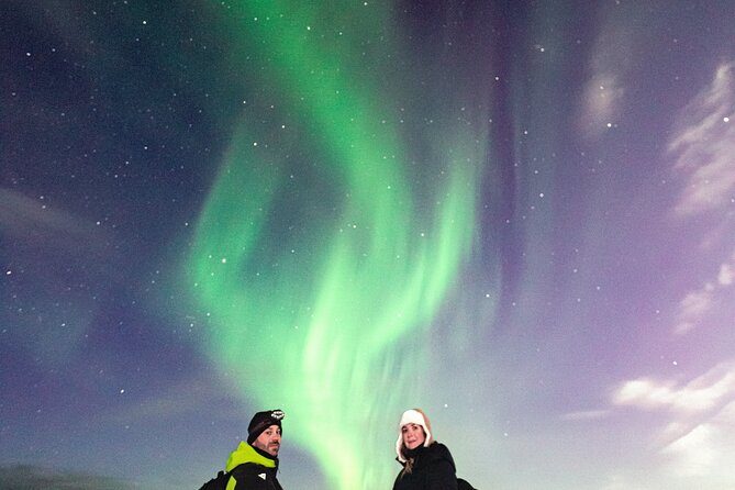 Rovaniemi: Northern Lights Pro Guaranteed - Unlimited (PRIVATE) - Photography and the included DSLR
