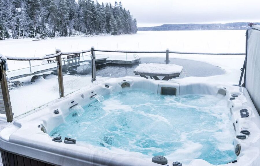 Rovaniemi: Northern Lights Trip with Arctic Sauna & Jacuzzi - Who will enjoy this Arctic combination
