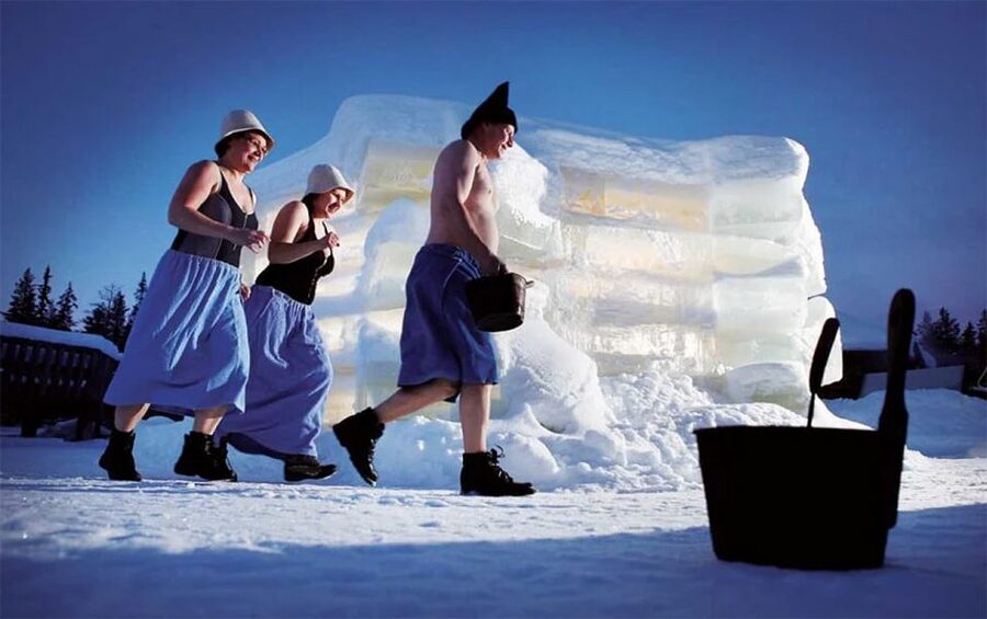 Rovaniemi: Northern Lights Trip with Arctic Sauna & Jacuzzi - Should you book this sauna and Northern Lights outing?