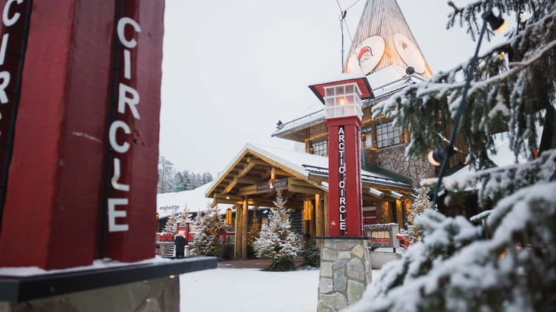 Rovaniemi: Reindeer, Huskies & Santa Claus Village - Guides, transport, and group size