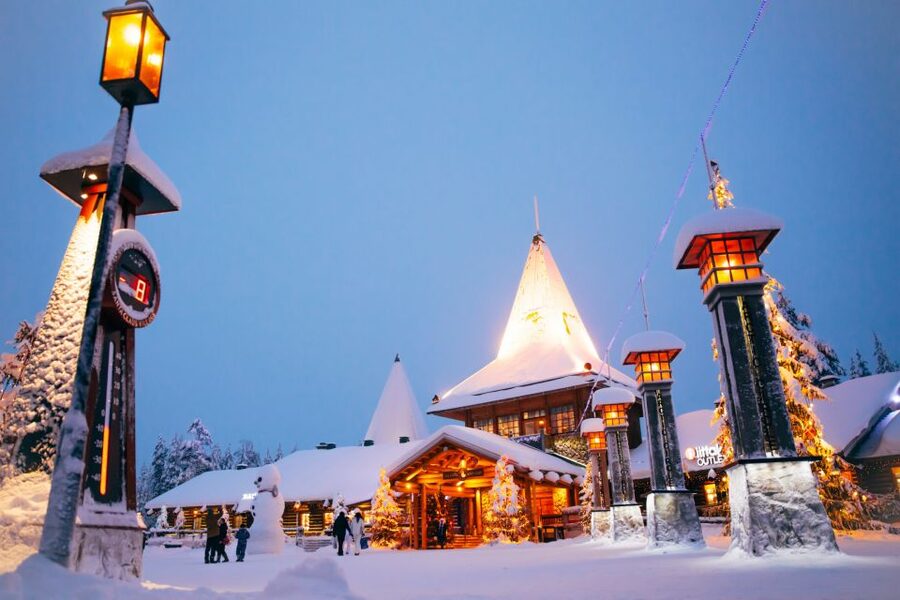 Rovaniemi: Santa’s Village & Snowmobiling to Reindeer Farm - Lunch gives the cold day a useful pause