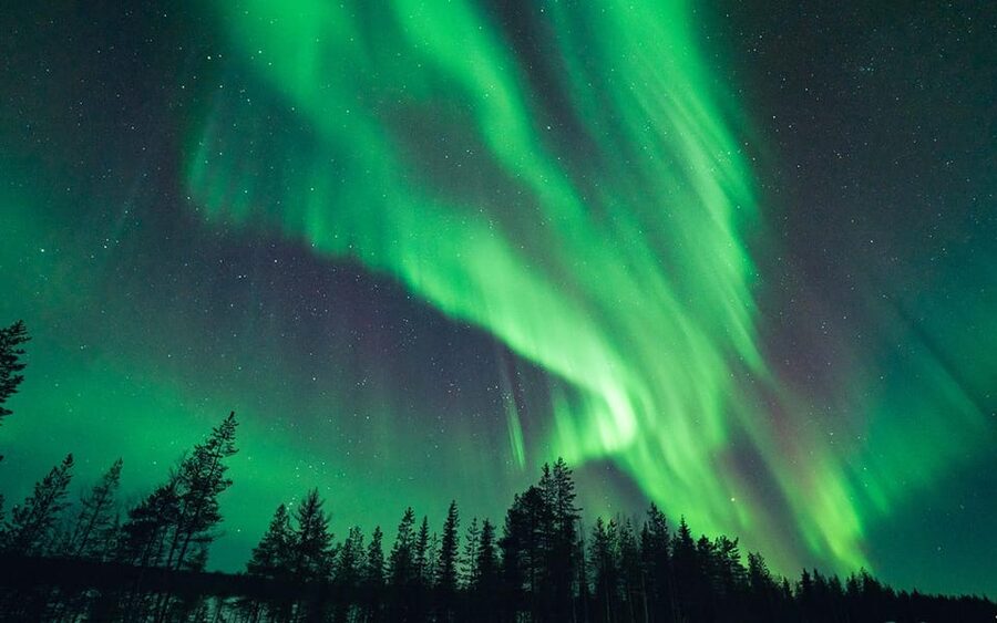 Rovaniemi: Small Group Aurora Hunt-full money back guarantee - Pickup in Rovaniemi and the changing start time
