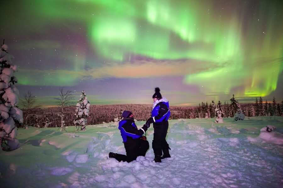 Rovaniemi: Small-Group Northern Lights Wilderness Tour - The second and third locations: chasing a gap in the clouds