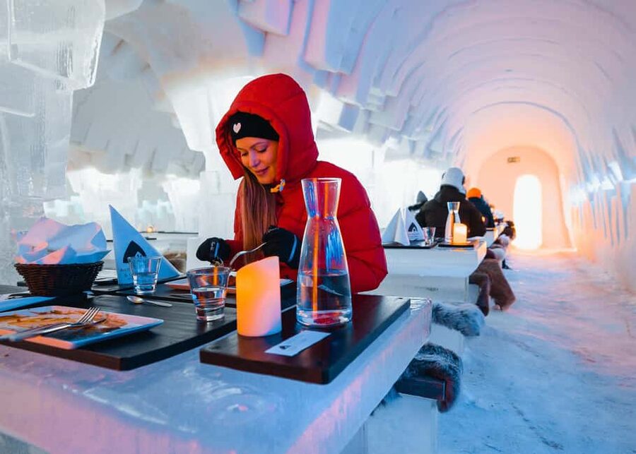 Rovaniemi: Snow Hotel Tour and Ice Restaurant Dinner - Why this snow-and-ice evening feels different