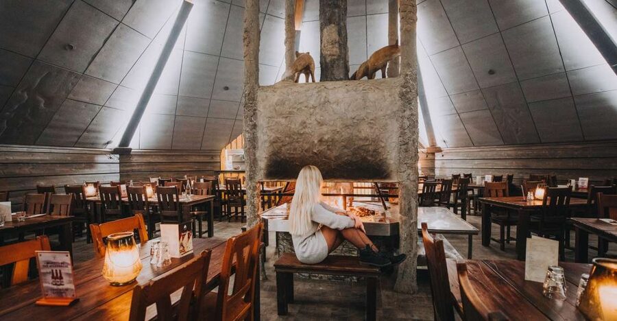 Rovaniemi: Snow Hotel Tour with Food by the Fire - Practical tips for a smoother night