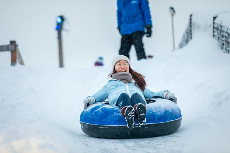 Rovaniemi: Snowman World Entrance Ticket - Ice skating, the labyrinth, and snow art