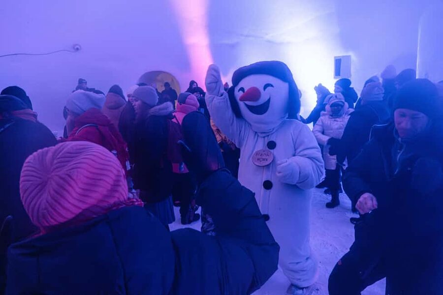 Rovaniemi: Snowman World Entrance Ticket - How long should you spend here?