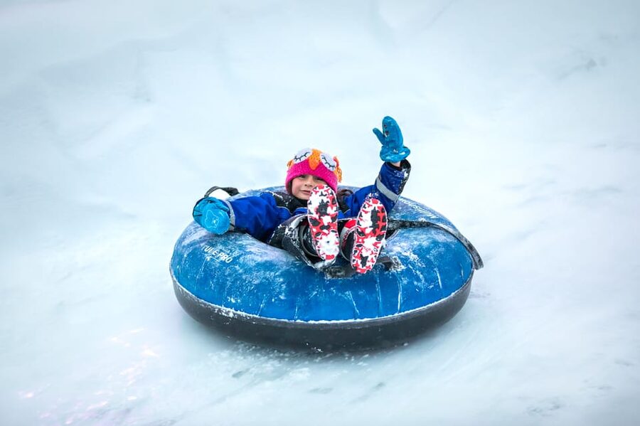 Rovaniemi: Snowman World Entrance Ticket - When to arrive for shorter lines