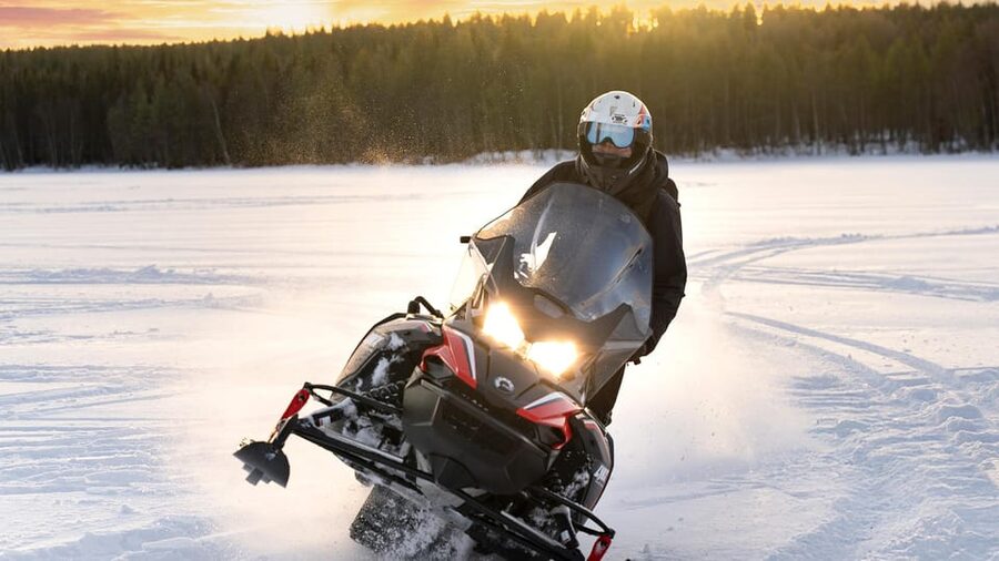 Rovaniemi: Snowmobile Safari, Reindeer & Husky Sleigh Ride - Three Lapland favorites packed into one morning