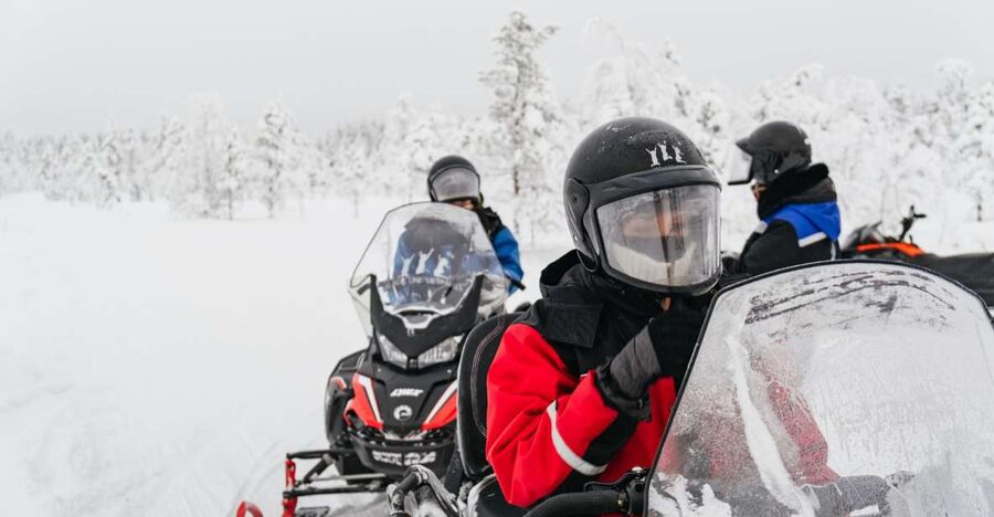 Rovaniemi: Snowmobile Safari, Reindeer & Husky Sleigh Ride - Guides keep this fast-moving tour comfortable