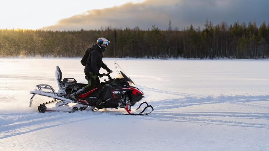 Rovaniemi: Snowmobile Safari, Reindeer & Husky Sleigh Ride - Who should book this Arctic combination