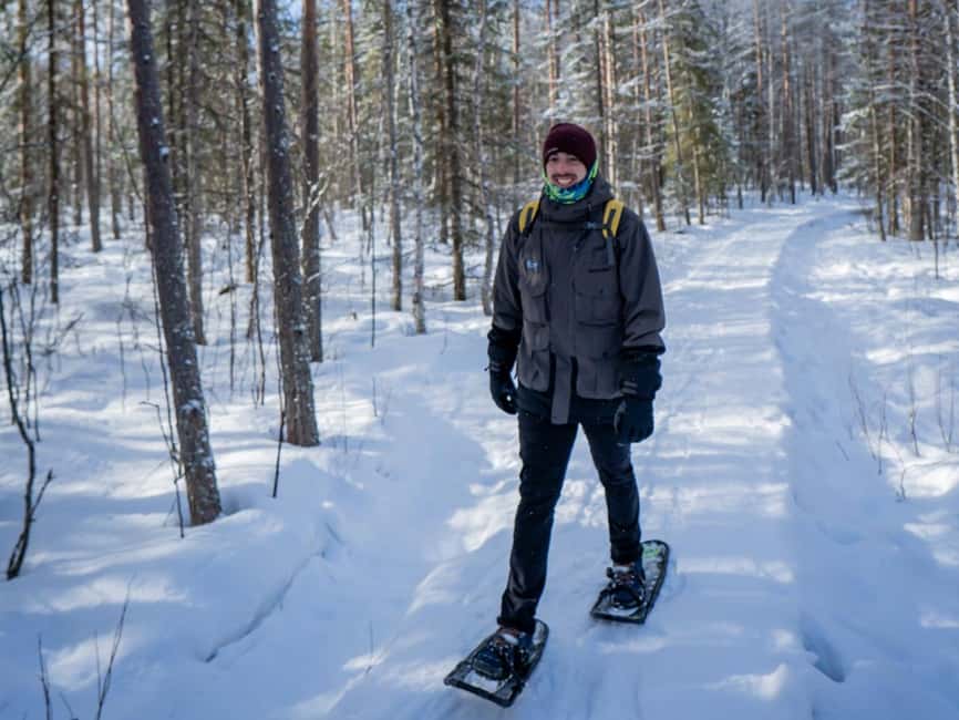 Rovaniemi: Snowshoe Adventure at Vikaköngäs & Barbeque - Snowy forests and frozen lakes at Vikaköngäs