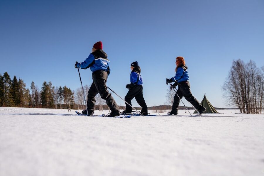 Rovaniemi: Snowshoe Walk to The Arctic Nature - A walk beyond the marked trail