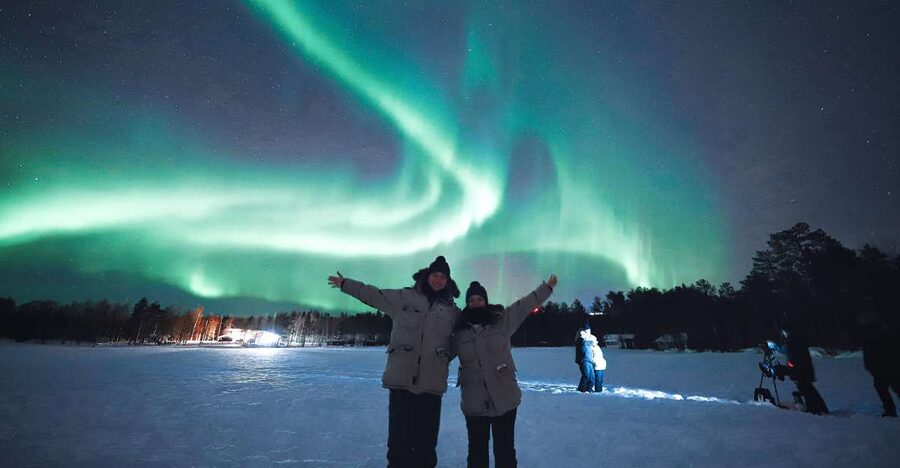 Rovaniemi: Unlimited Mileage and Hours Aurora Hunting Pro - Returning to Rovaniemi after a flexible night