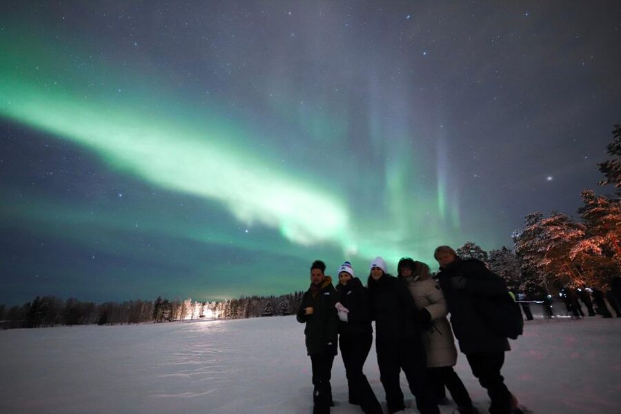 Rovaniemi: Unlimited Mileage and Hours Aurora Hunting Pro - What the $226 price means in practice