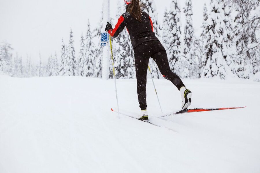 Ruka: Cross-country skiing - Getting comfortable on Finnish skis