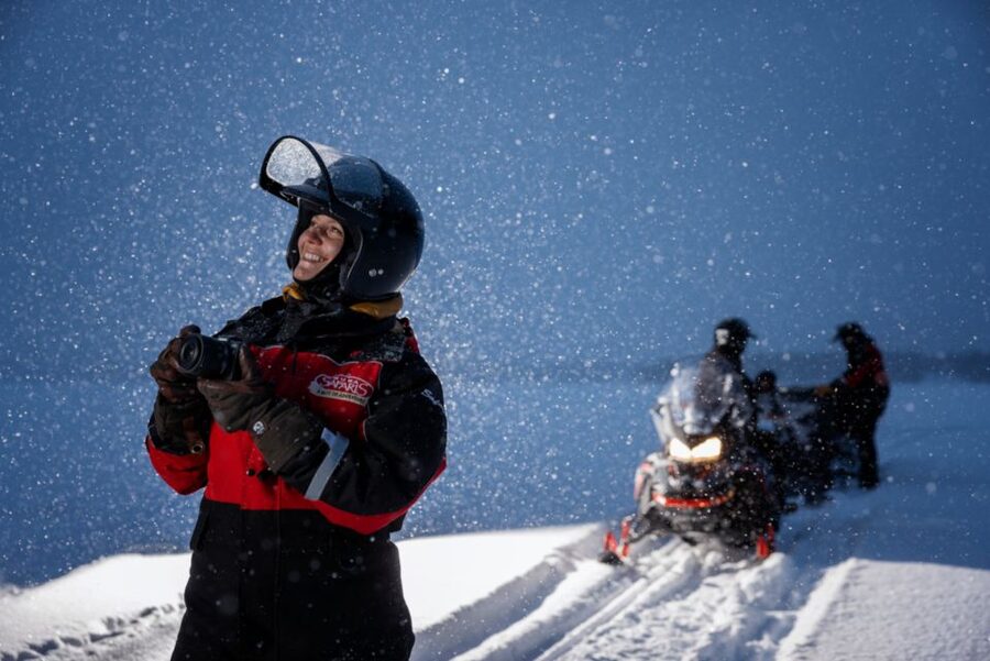 Ruka: Starlight sledging to search for Northern Lights - Leaving Ruka behind at night