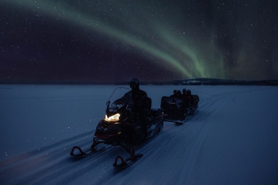 Ruka: Starlight sledging to search for Northern Lights - What the sledge ride feels like for families