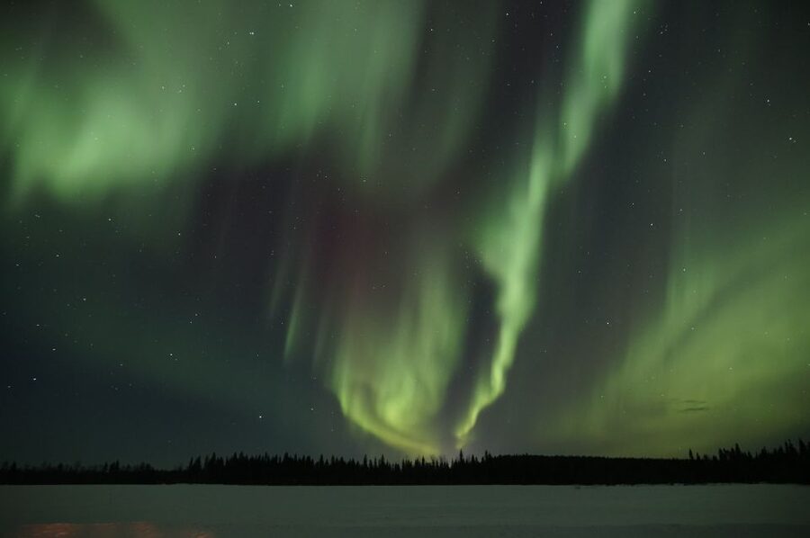 Saariselkä: Evening Snowmobile Tour with Fire & picnic - Riding through the Arctic night