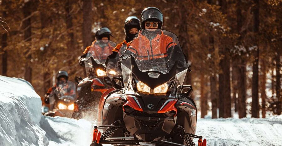 Saariselkä: Full Day Adventure with Snowmobiles - Getting comfortable behind the handlebars