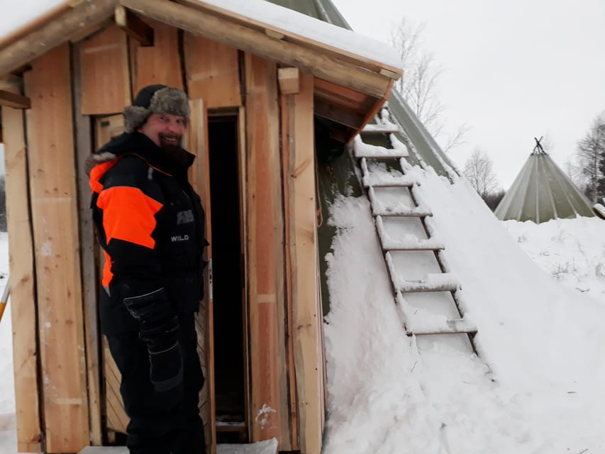 Saariselkä: Ice Fishing Tour to Lake Inari, reindeers& lunch - Riding a snowmobile sleigh across Lake Inari