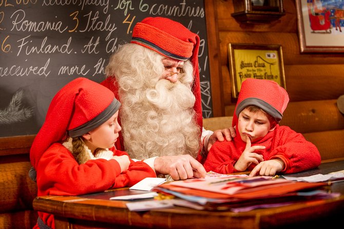 Trip to Arctic Circle, Santa Claus Village and Santas Reindeer - Lunch included, but keep expectations modest