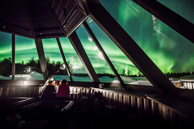 Visiting package: Guided Tour at Arctic Snow Hotel - Free time after the guided walk