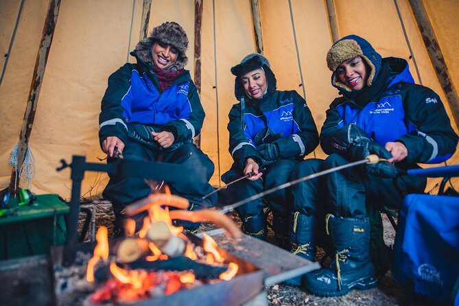 Wilderness Survival Tour - Winter - Finnish snacks around the campfire