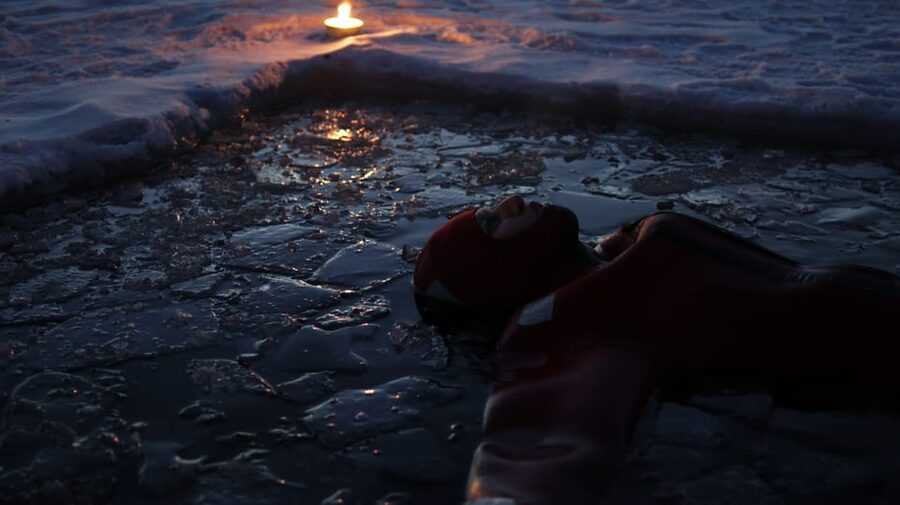 Ylläs: Northern Lights Ice-Floating Experience with Transfer - Key points to know before you book