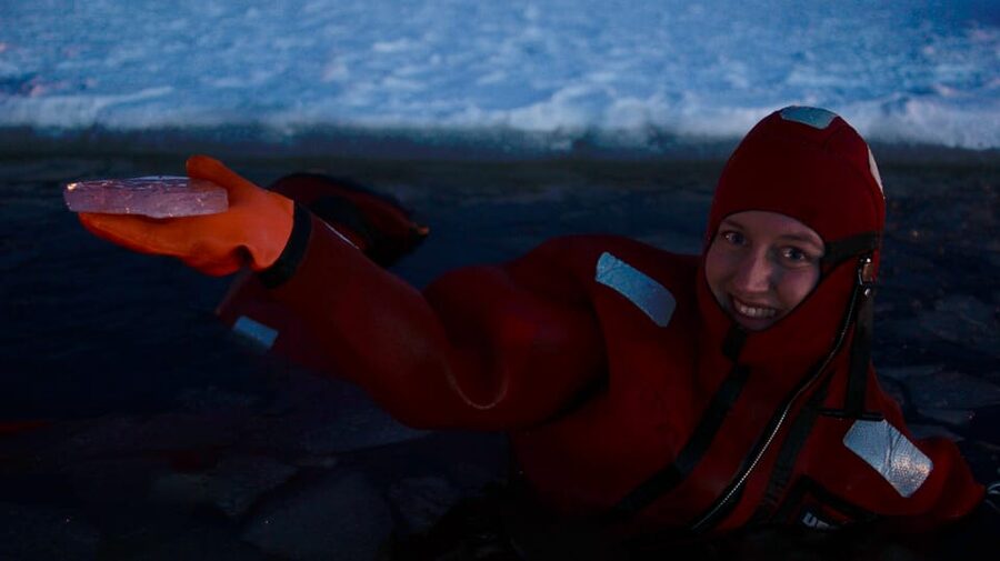 Ylläs: Northern Lights Ice-Floating Experience with Transfer - Is $146 a fair price?