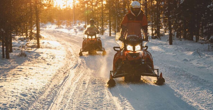 Ylläs: Snowmobile Tour to Arctic Snow Village & Snack - Should you book the Snow Village snowmobile tour?