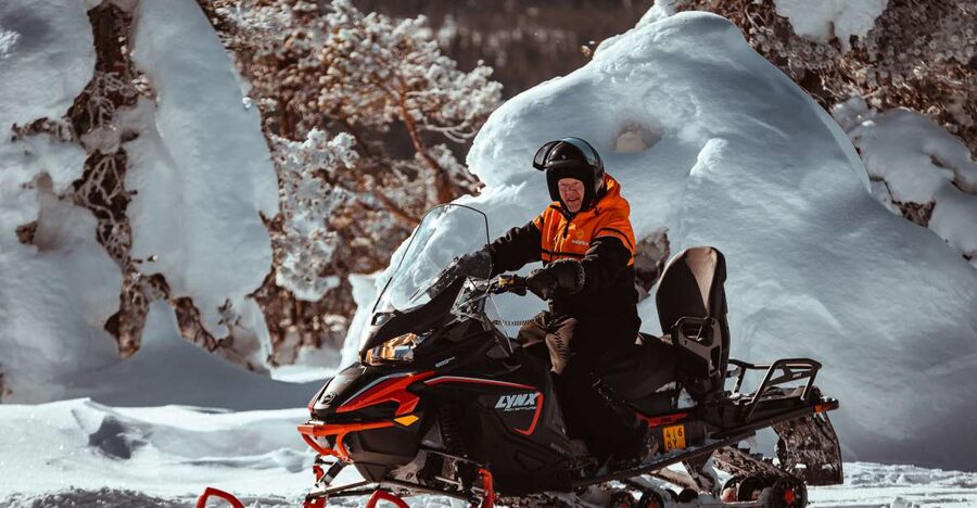 Ylläs: Snowmobiling ABC - Starting in Ylläs with the right winter gear