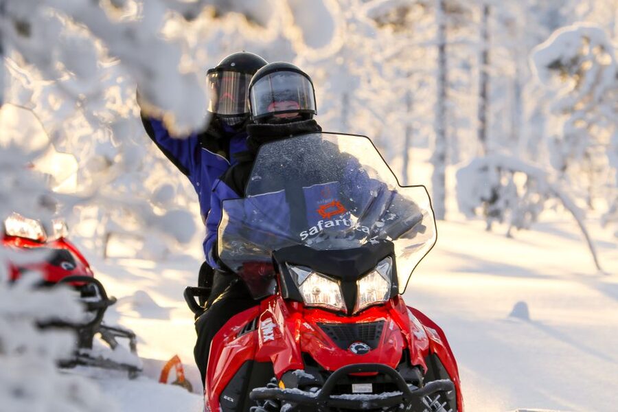 Ylläs: Snowmobiling ABC - Riding through forests, frozen lakes, and swamps